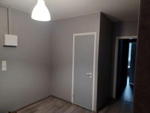 LibO-apartment, Myllymäki 25 with free parking