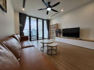 Vinhomes Skylake Private 4Brs Apt near Keangnam