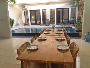 4 bedroom Villa Canggu - 8 pax