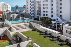 Sea Views 3 bed - The Fairmont - Sea Point BantryBay