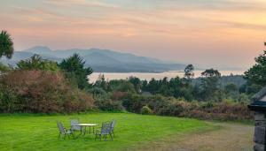Traditional style thatched cottage in Kenmare