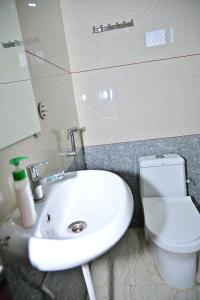 Hotel Radha Palace & Restaurant