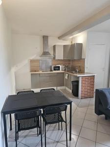 Appartements L-Aristide proche gare parking facile : Appartement 1 Chambre