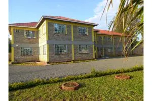 Peak Villa Hotel - Ahero