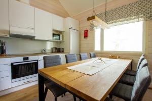 Hummailevi by Aavalevi