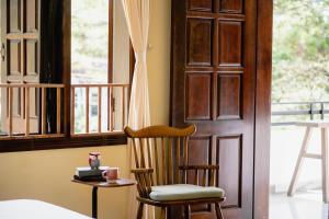 Phòng Giường Đôi Có Ban Công (Double Room with Balcony)