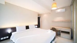Exclusive 2BR Connected to Mall Apartment at Aryaduta Residence Surabaya By Travelio - Siwalapkerto