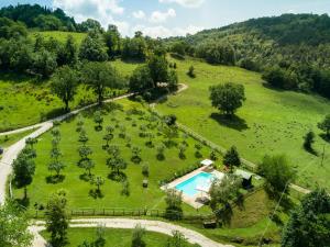Farmhouse in hilly area in Gubbio with pool