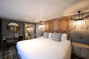 Deluxe Double Room room in The King's Head