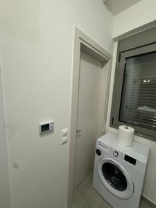 Cozy Central Studio near Athens Concert Hall