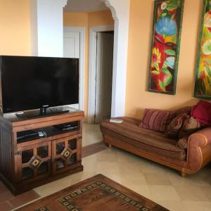 La Perla Beachfront 3 bed Apartment Casares Costa