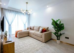 Chic, Kileleshwa, 1 bedroomed with Gym and Heated Pool