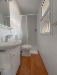 Mobilheim Camping 6 Personen Pool am Meer