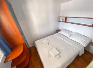 Mobilheim Camping 6 Personen Pool am Meer