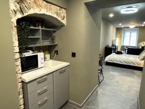 Studio Flat With a View