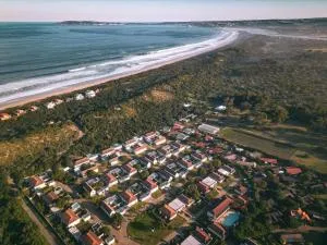 The Dunes Beachside, Pool & Braai - Keurboomstrand