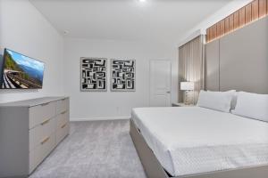 Brand NEW 12Bedrooms12Bathroom At Paradiso Grande