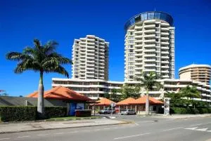 Ramada Hotel & Suites by Wyndham Noumea - Païta