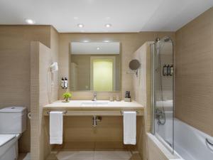 Superior Double Room with Extra Bed (3 Adults) room in H10 Estepona Palace