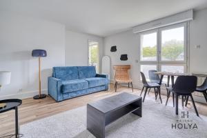 Le Ténébreux - Proche Château de Versailles - 342B