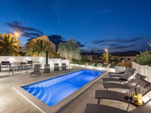 Apartment in Slatine near the Sea beach