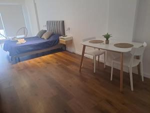 Belgrano amplio luminoso, cochera, WiFi, cerca River y Subte, 309