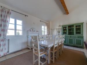 Relaxing La Motte Hideaway for a Group