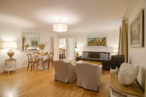 Le Regal Elysees Paris