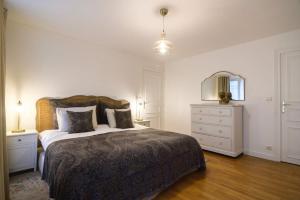 Le Regal Elysees Paris