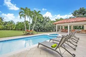 Amazing Villa in Casa de Campo with Included in Price Maid and Waiter - Las Minas