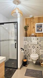 Maisons de vacances Gite romantique avec spa en Bourgogne : photos des chambres