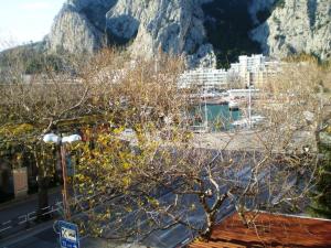 Studio Standard room in Apartments Toma-200m from beach