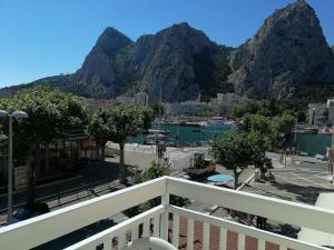 One-Bedroom apartment Standard room in Apartments Toma-200m from beach