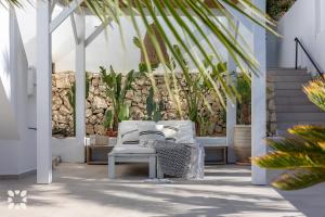 Villa Casa Blanc by Abahana Villas