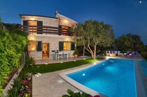 House Lucmar 