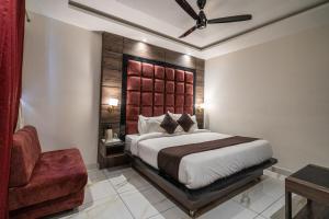 Hotel The Vaishvik Banganga Road
