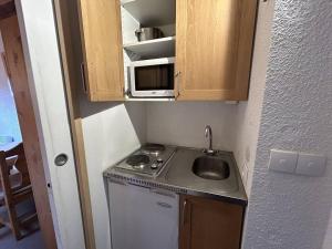 Studio cosy à Méribel Mottaret, aux pieds des pistes, parfait pour 2, non-fumeur, animaux interdits - FR-1-355-4