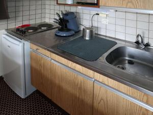 Studio 6 pers avec balcon, proche des pistes et commerces - FR-1-322-567