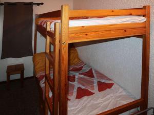 Studio 6 pers avec balcon, proche des pistes et commerces - FR-1-322-567