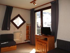 Spacieux studio 6 pers avec balcon aux Orres 1650 - FR-1-322-560