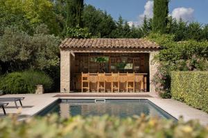 Superbe Mas provençal, entre Gordes et Roussillon