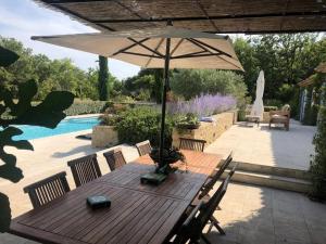 Villas Superbe Mas provencal, entre Gordes et Roussillon : photos des chambres