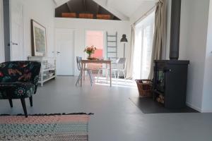 Welcome in - Vebenabos 14 Bos en Duin, achter de duinen, houtkachel, heerlijke tuin