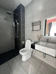 Perfect KTV& Netflix 3 Queen Bed Seaview