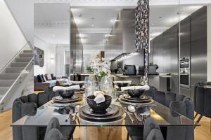 Kings Road RoomPilot Collection