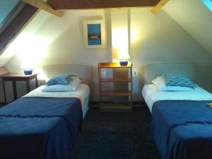 Maisons de vacances Maison soignee 800m port et plage, Le Palais, 2 ch, jardin, Wi-Fi, TV, proche commodites - FR-1-418-218 : photos des chambres