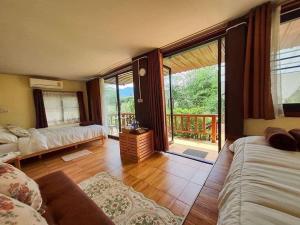 ห้องลานเคียงดาว บ้านสวนสราญชล