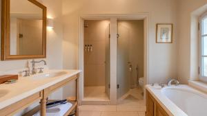 Hotels Hotel Crillon le Brave : Chambre Deluxe
