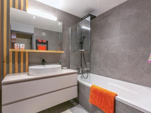 Appartement rénové avec wifi et animaux acceptés au cœur de Val-dIsère - FR-1-694-366