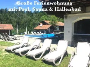 Große Ferienwohnung in Ferienanlage mit Pool, Sauna & Hallenbad Skipiste in der Nähe - Freudensee